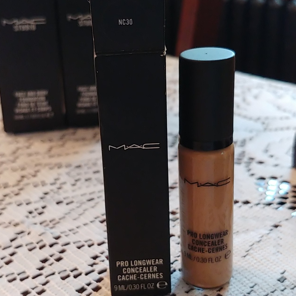 MAC Pro Longwear Concealer